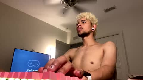 Snapshot of merlinharriss chatting on 02.25.25 Merlinz Magic online show from 02.25.25