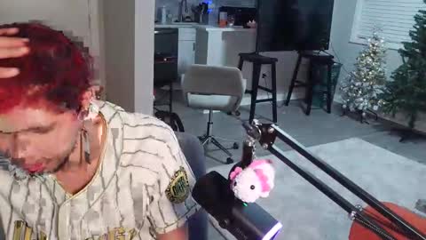 Snapshot of merlinharriss chatting on 12.16.25 Merlinz Magic online show from 12.16.25