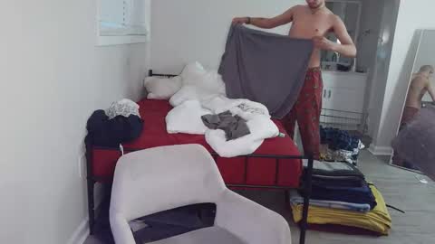 Snapshot of merlinharriss chatting on 01.12.26 Merlinz Magic online show from 01.12.26