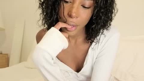 Snapshot of meruboo chatting on 10.07.25 meruboo online show from 10.07.25