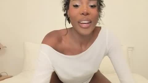 Snapshot of meruboo chatting on 10.14.25 meruboo online show from 10.14.25