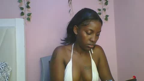 Snapshot of messyluna chatting on 06.29.26 meggy and bree online show from 06.29.26