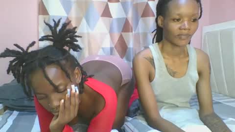 Snapshot of messyluna chatting on 07.14.26 meggy and bree online show from 07.14.26