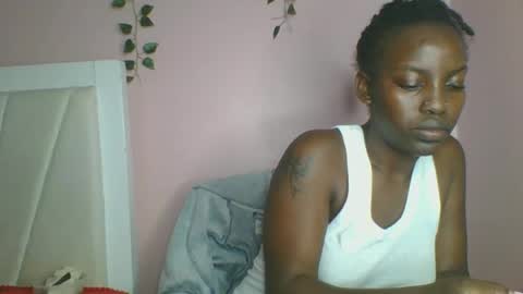Snapshot of messyluna chatting on 07.23.26 meggy and bree online show from 07.23.26