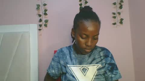 Snapshot of messyluna chatting on 07.27.26 meggy and bree online show from 07.27.26