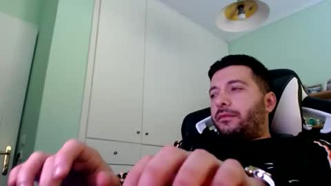 Snapshot of metalic18 chatting on 11.30.25 FunnyTimeHere online show from 11.30.25