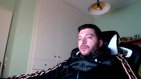 Snapshot of metalic18 chatting on 12.01.25 FunnyTimeHere online show from 12.01.25