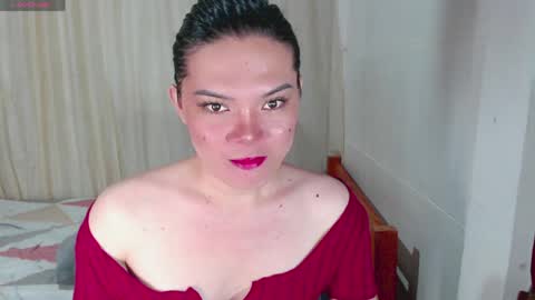 Snapshot of mhay_khalifa chatting on 04.19.26 MHAY online show from 04.19.26