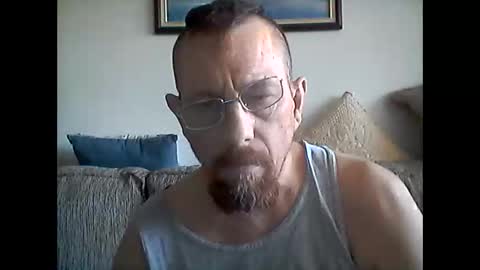 mhitch924 online show from 03.25.26