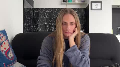 Snapshot of mi_chyort chatting on 01.16.26 Misha online show from 01.16.26