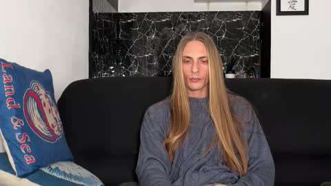 Snapshot of mi_chyort chatting on 02.14.26 Misha online show from 02.14.26