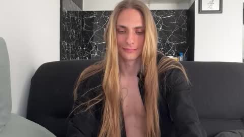 Snapshot of mi_chyort chatting on 03.03.26 Misha online show from 03.03.26