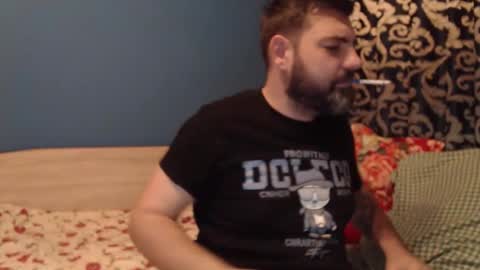 Mia online show from 10.26.25