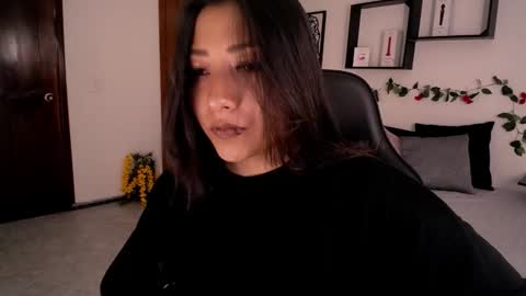 Snapshot of mia_112022 chatting on 10.20.25 Mia zoe online show from 10.20.25