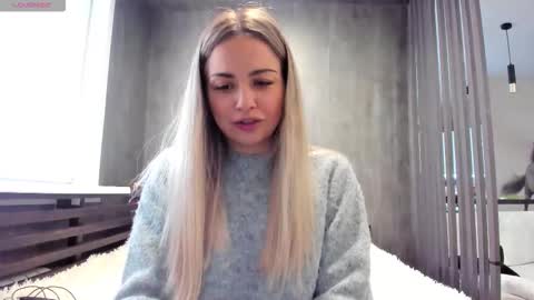 Mia online show from 11.08.25