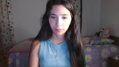 Snapshot of mia__lopez_ chatting on 03.08.25 Mia online show from 03.08.25
