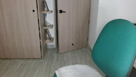 Mia online show from 04.09.26