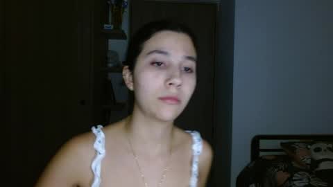 Mia online show from 04.14.26