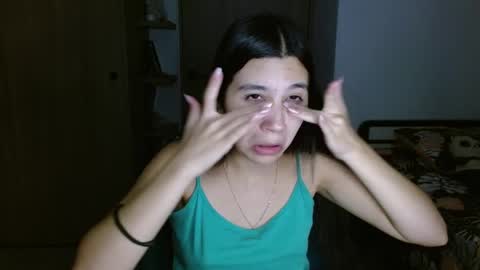 Snapshot of mia__lopez_ chatting on 04.21.26 Mia online show from 04.21.26
