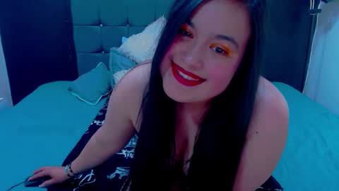 C A L L  M E  M I A  online show from 12.20.25