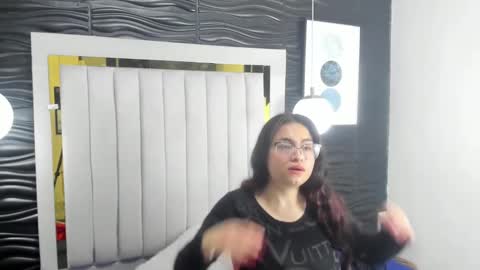 Dreams Couple online show from 01.08.25