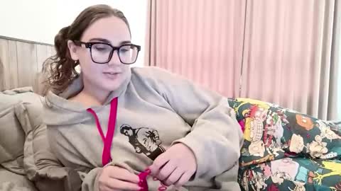 mia_boone online show from 12.16.25