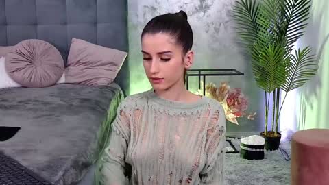 Snapshot of mia_carter99 chatting on 01.20.25 Freya Allen online show from 01.20.25