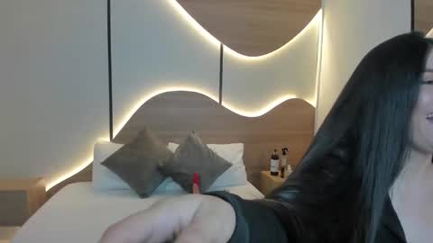 M I A  online show from 10.24.25