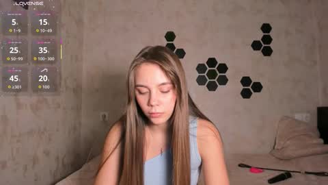 Mia  next stream Thursday 1400 UTC1 Friday 1400 UTC1 online show from 11.21.25