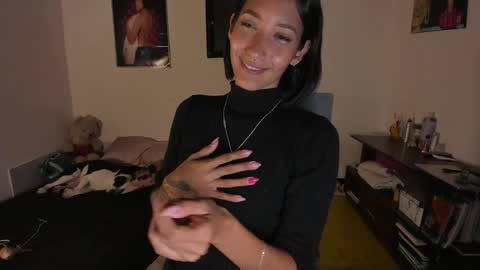 Mia Sandoval online show from 03.11.26