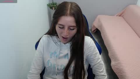 Mia online show from 02.06.26