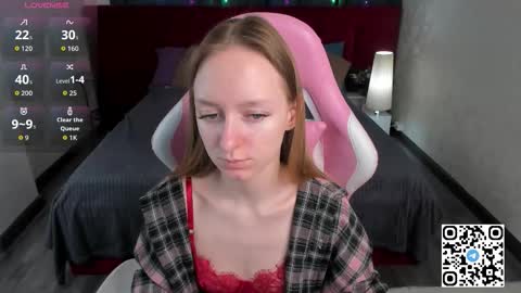 Snapshot of mia_e1fie chatting on 02.04.26 mia_e1fie online show from 02.04.26