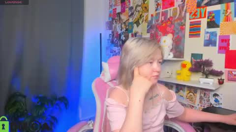 Mia online show from 04.19.26