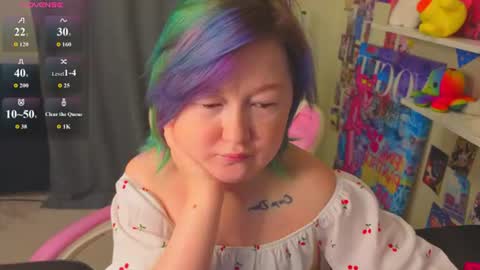 Snapshot of mia_ferd chatting on 07.15.26 Mia online show from 07.15.26