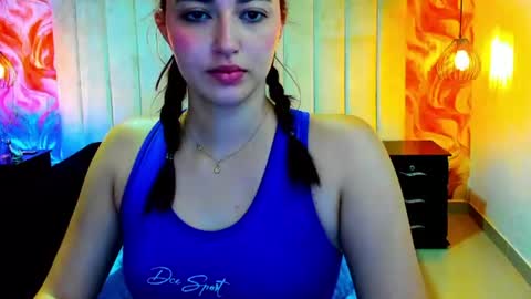 Snapshot of mia_ferrer18 chatting on 06.22.26 mia_ferrer18 online show from 06.22.26