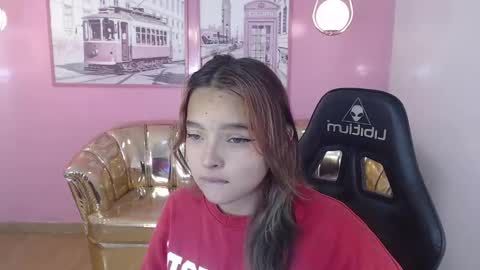 Mia online show from 10.05.25