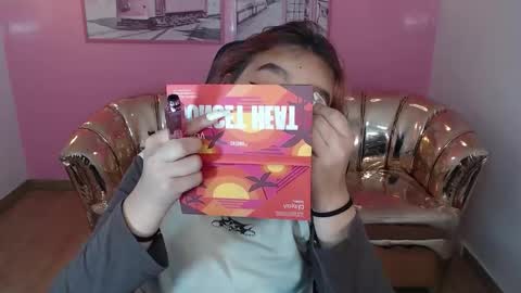 Mia online show from 10.15.25