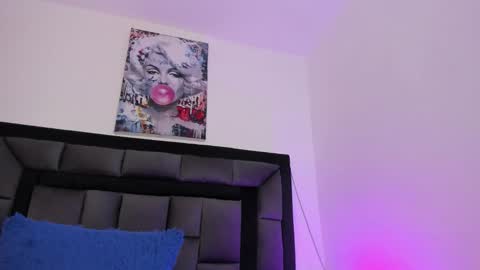 mia fox online show from 02.19.26