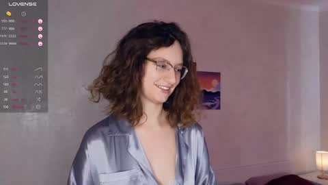Mia  online show from 02.23.25