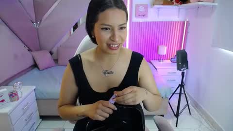 mia_garcia28 online show from 09.29.25