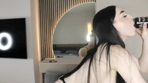 MIA HELP ME REACH 100 LIKES online show from 06.29.26