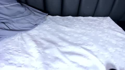 Snapshot of mia_holson chatting on 02.17.25 I am Mia online show from 02.17.25