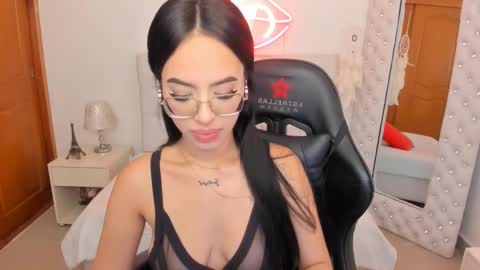    online show from 02.12.25