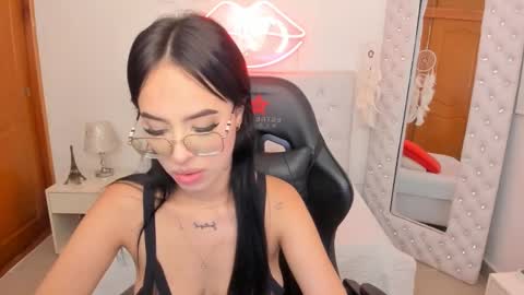    online show from 02.12.25