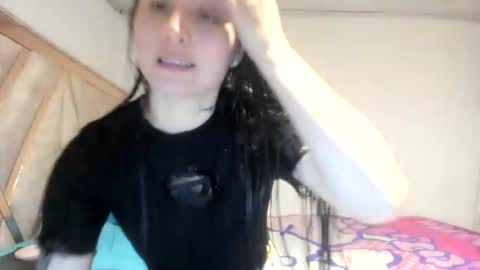 mia kaneee online show from 12.17.25