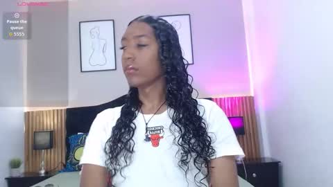 Snapshot of mia_kheleer chatting on 02.16.26 Mia online show from 02.16.26