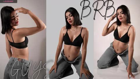 Mia online show from 03.15.26