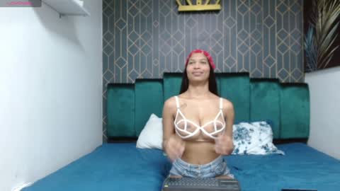 MIA KLEIM online show from 12.13.24