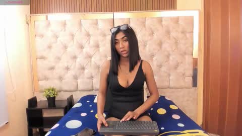 Snapshot of mia_konor06 chatting on 05.12.26 Mia. online show from 05.12.26