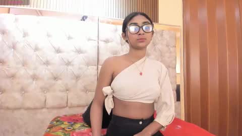 Snapshot of mia_konor06 chatting on 05.29.26 Mia. online show from 05.29.26